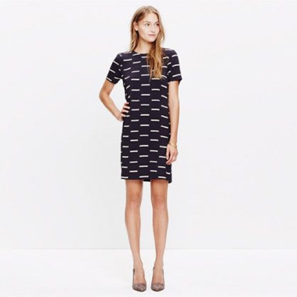 Zipper back t-shirt dress in ikat strokes